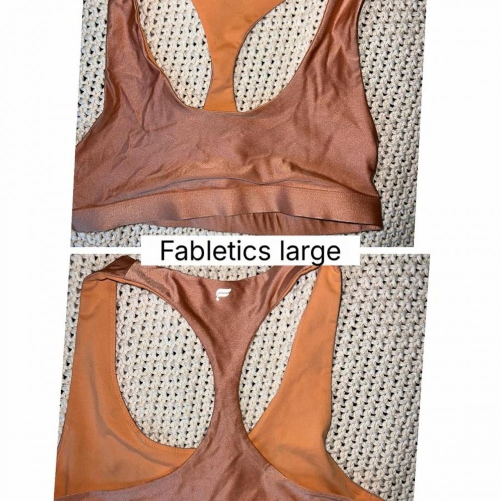 Fabletics Metallic Copper Racerback Sports Bra – Large